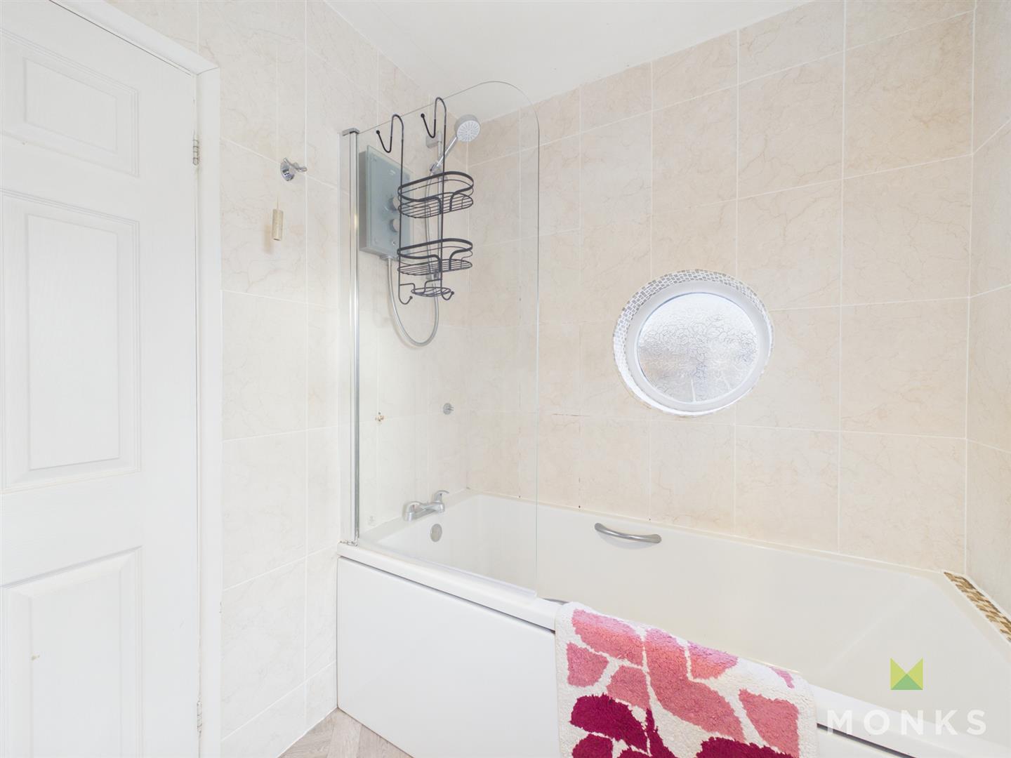 20 Abbots Way, Shrewsbury, SY2 5QR For Sale